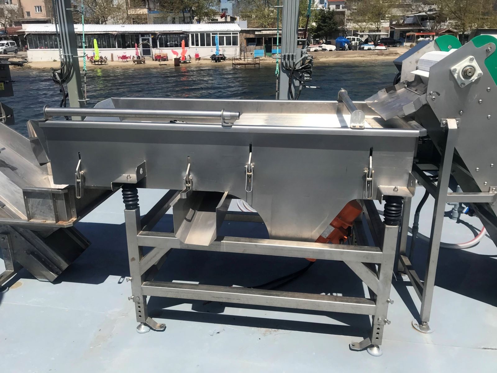 Vibrating Grader Sieve - Image 1